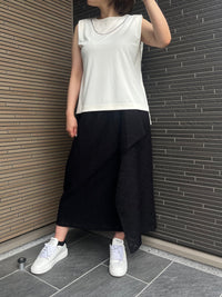 ネックレスモチーフ付カットソー オフホワイト