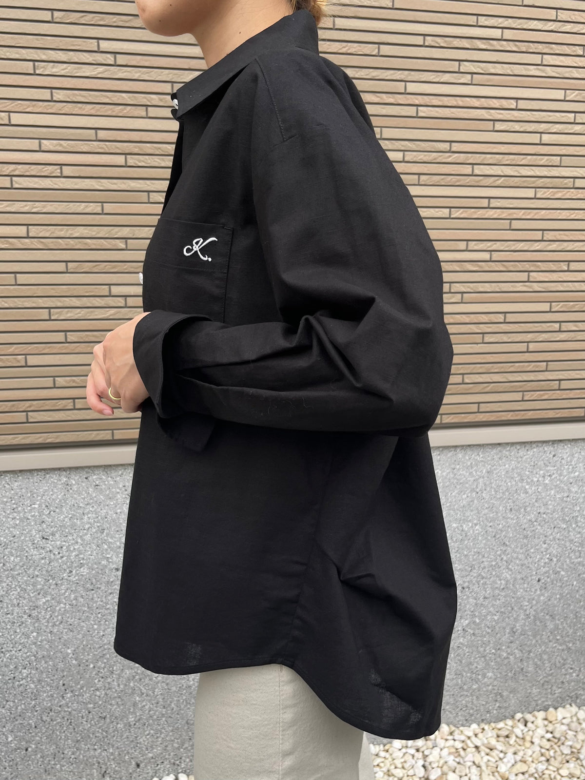バックコクーンシャツ ブラック